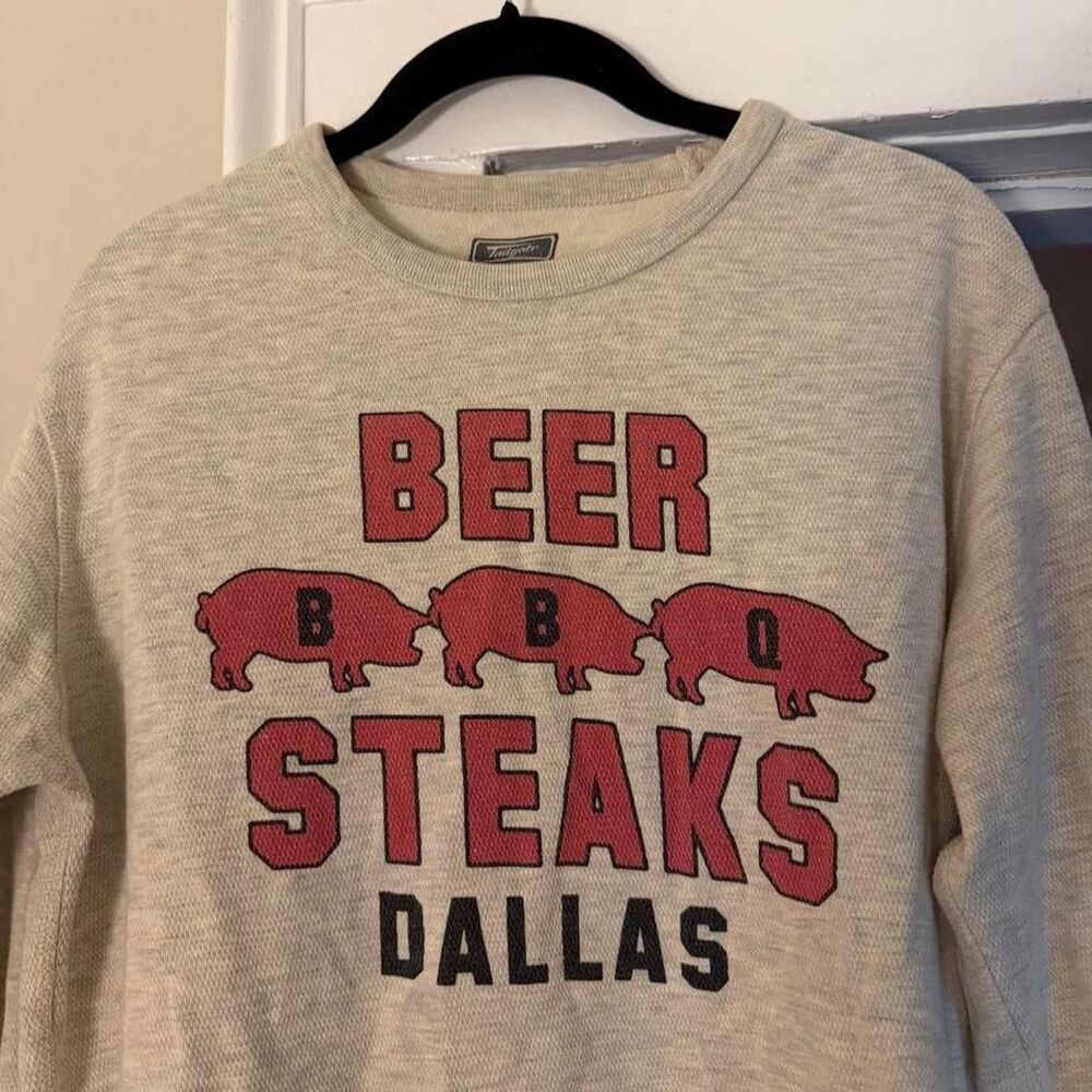 Victory-tailgate Men's Grey and Cream T-shirt